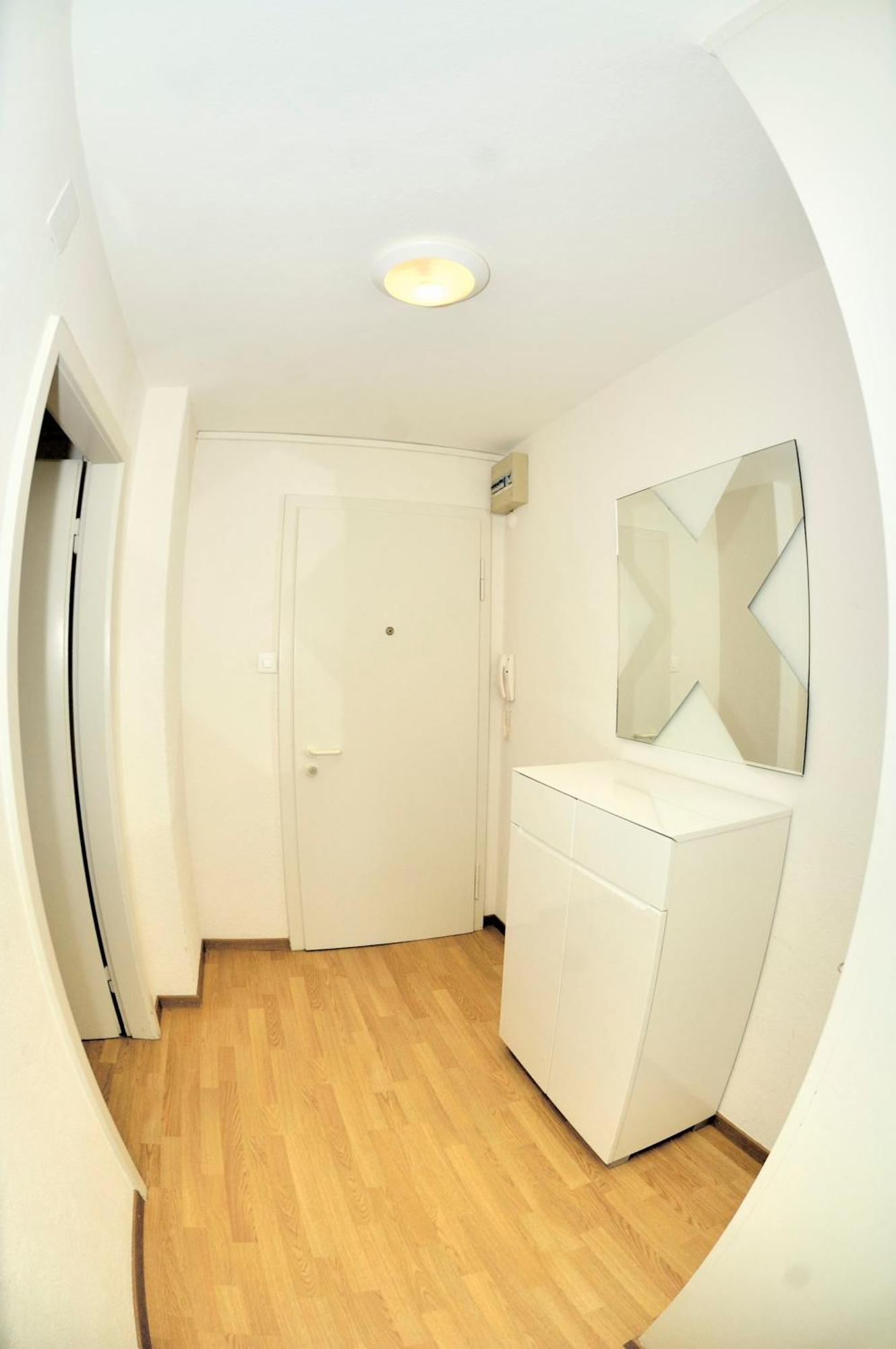 Apartment In The Heart Of - Crown 24